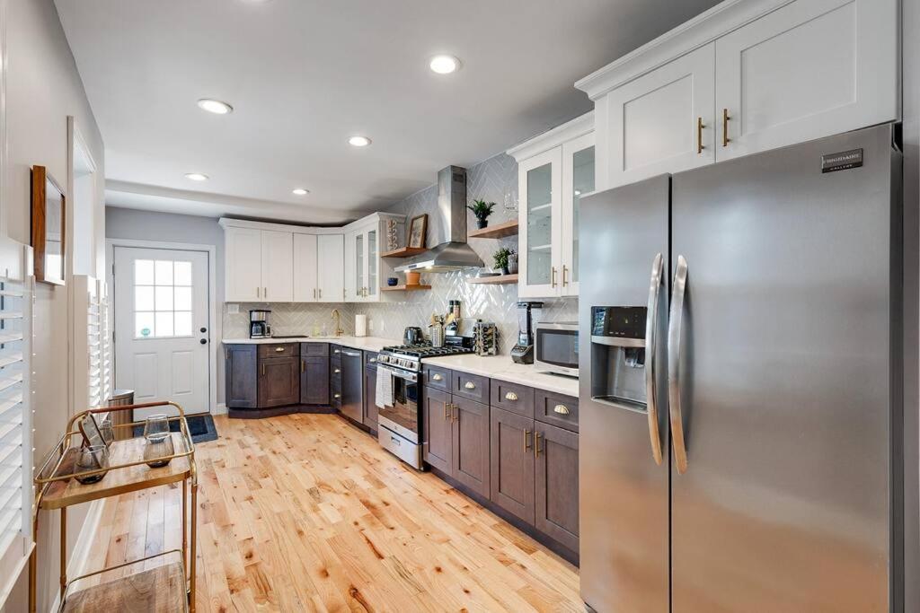 דירות פילדלפיה Trendy Fairmount Gem-5 Star Location, Roof Deck, Parking, Gr8 For Families מראה חיצוני תמונה