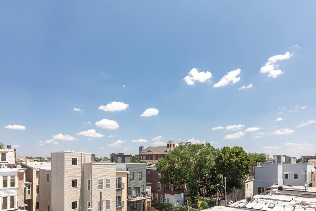 דירות פילדלפיה Trendy Fairmount Gem-5 Star Location, Roof Deck, Parking, Gr8 For Families מראה חיצוני תמונה